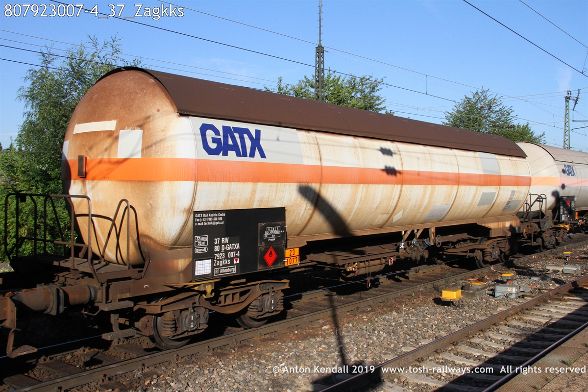 80 7921-7923 (37)